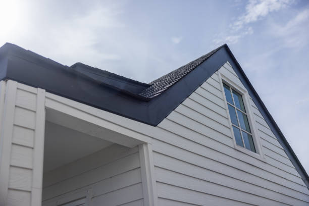 Affordable siding repair and maintenance services in Fowlerville, MI